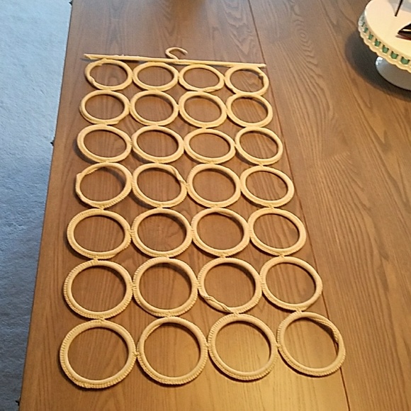 Accessories - Scarf/ accesories holder